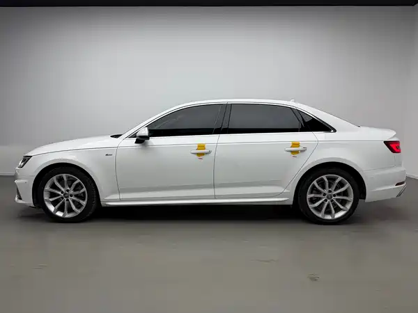 Audi A4L 2019