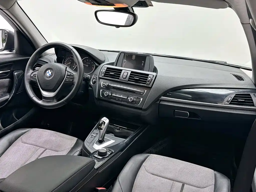 BMW 1 Series 2013 — фото 10