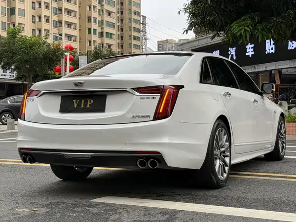 Cadillac CT6 2023