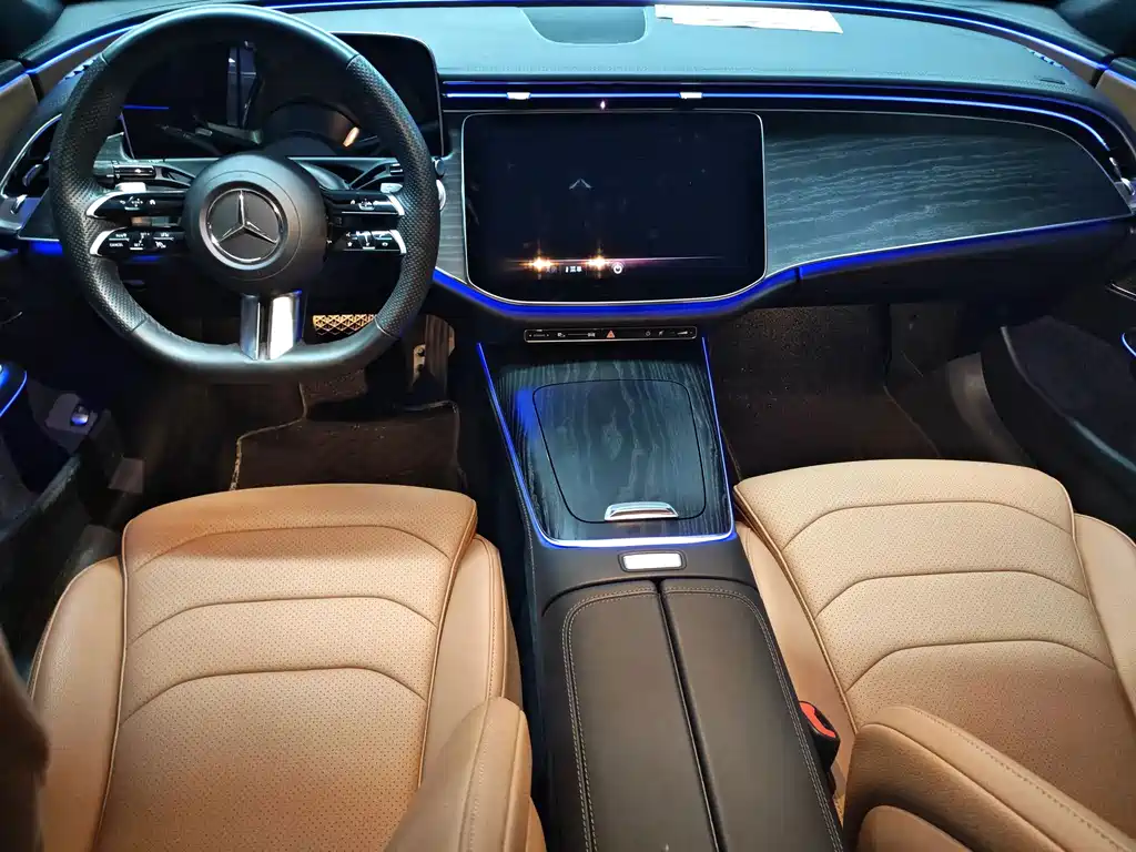 Mercedes-Benz E-Class 2024
