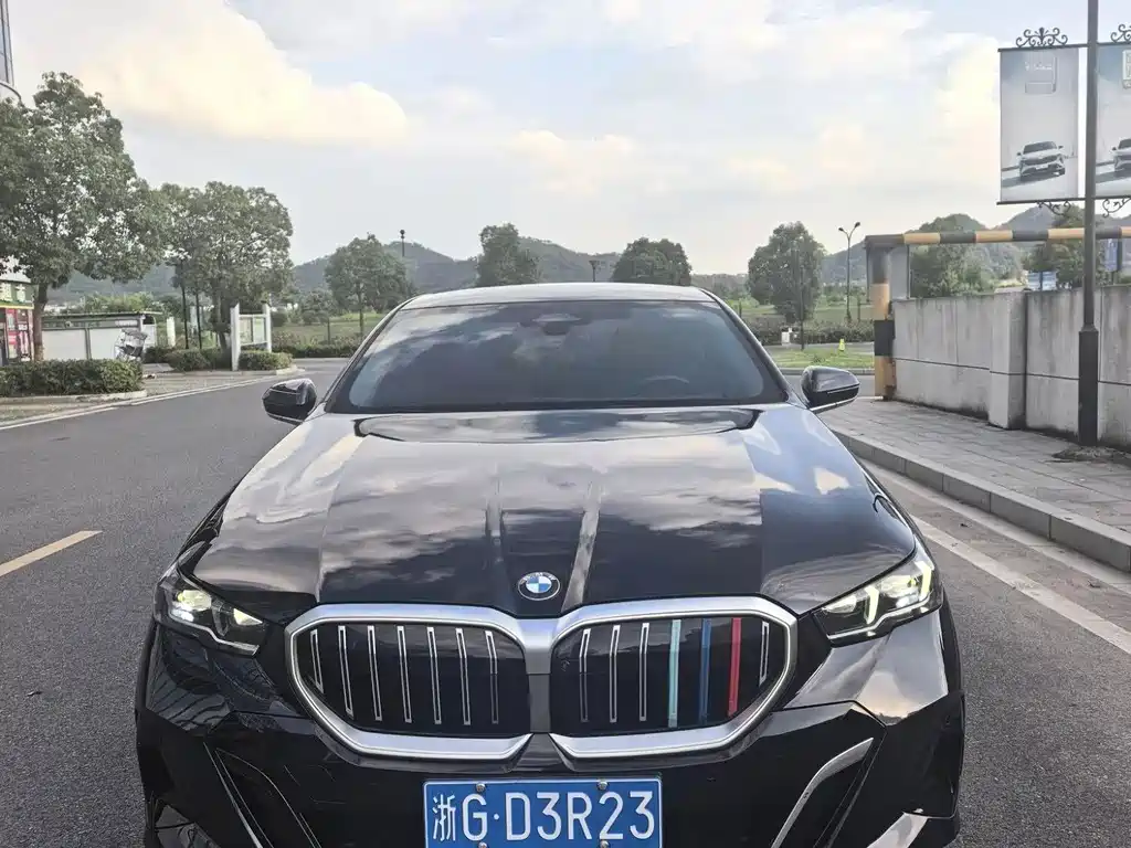 BMW 5 Series 2024
