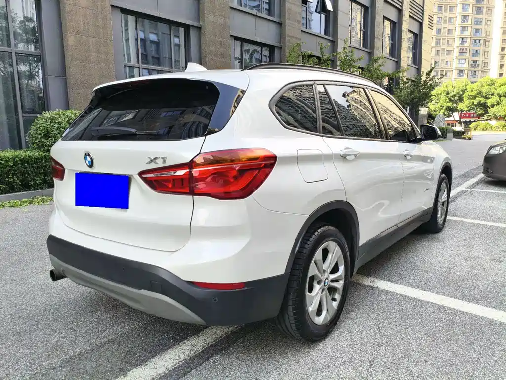 BMW X1 2016 — фото 6
