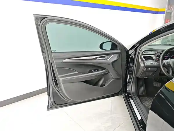 Buick LaCrosse 2021
