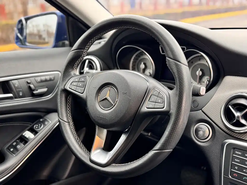 Mercedes-Benz GLA 2017 — фото 20