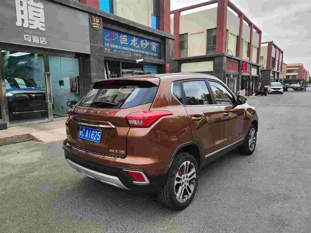 BAIC Shenbao X35 2018 — фото 10