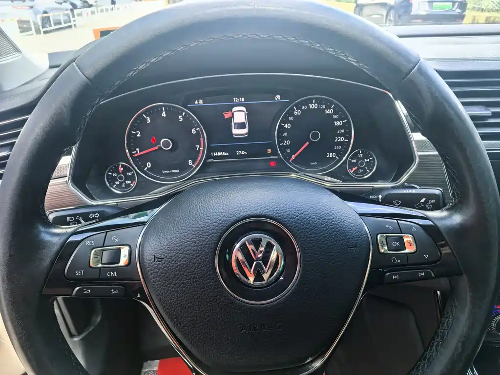 Volkswagen Phideon 2018 — фото 11