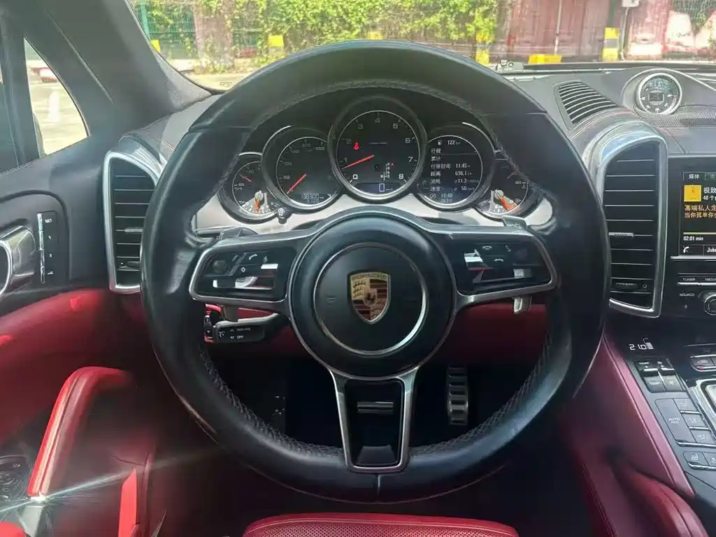 Porsche Cayenne 2016