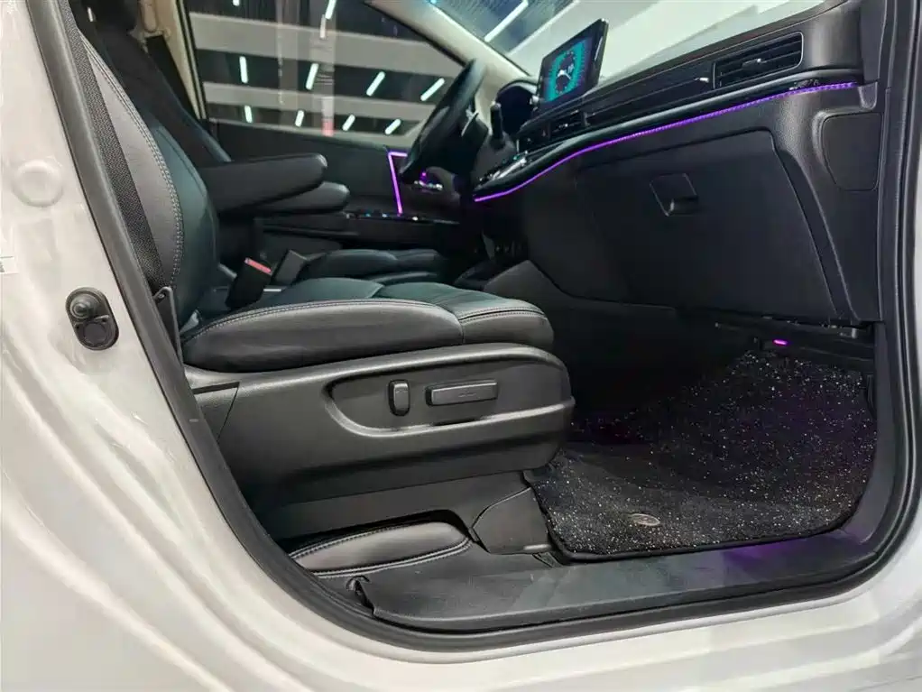 Honda Odyssey 2023 — фото 17