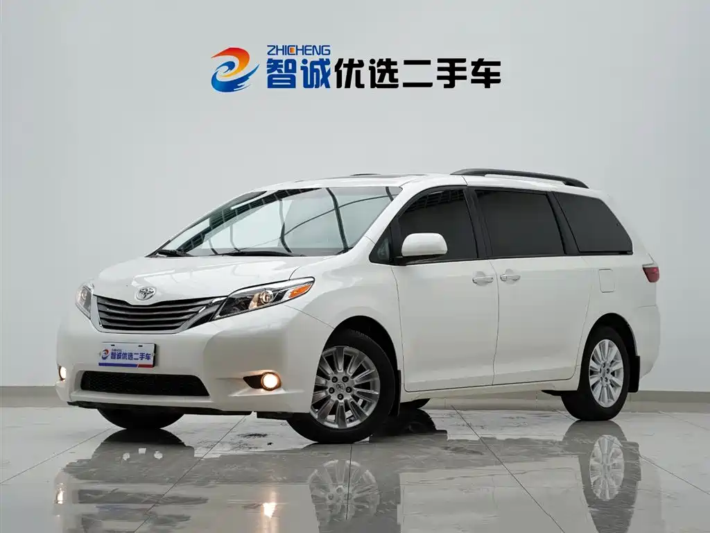 Toyota Sienna 2016