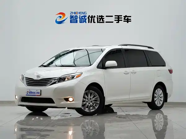 Toyota Sienna 2016
