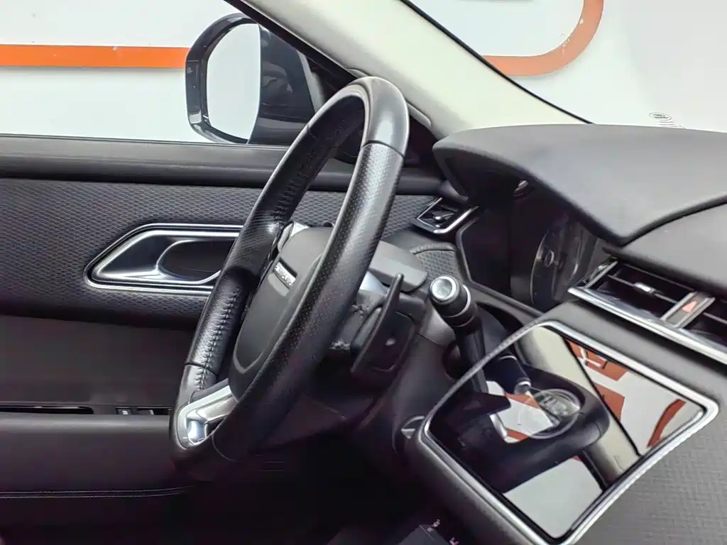 Land Rover Range Rover Velar 2019 — фото 22