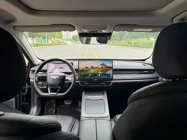 Chery Fengyun A8L 2025