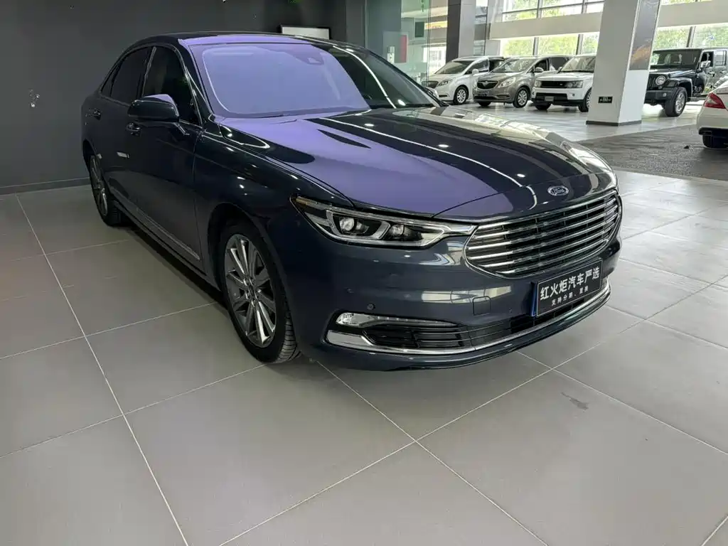 Ford Taurus 2020 — фото 1