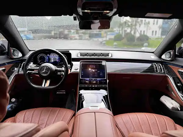 Mercedes-Benz S-Class 2021