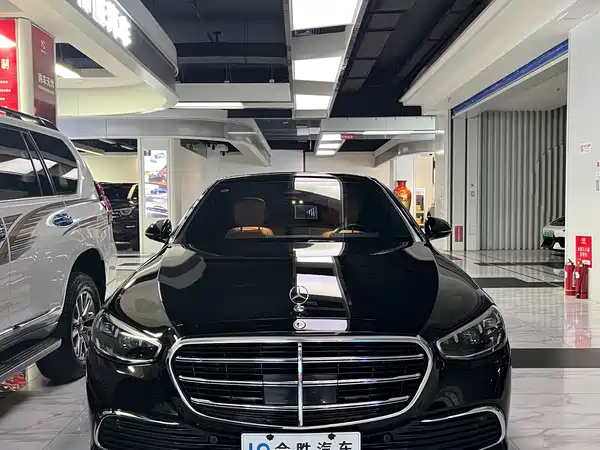 Mercedes-Benz S-Class 2023