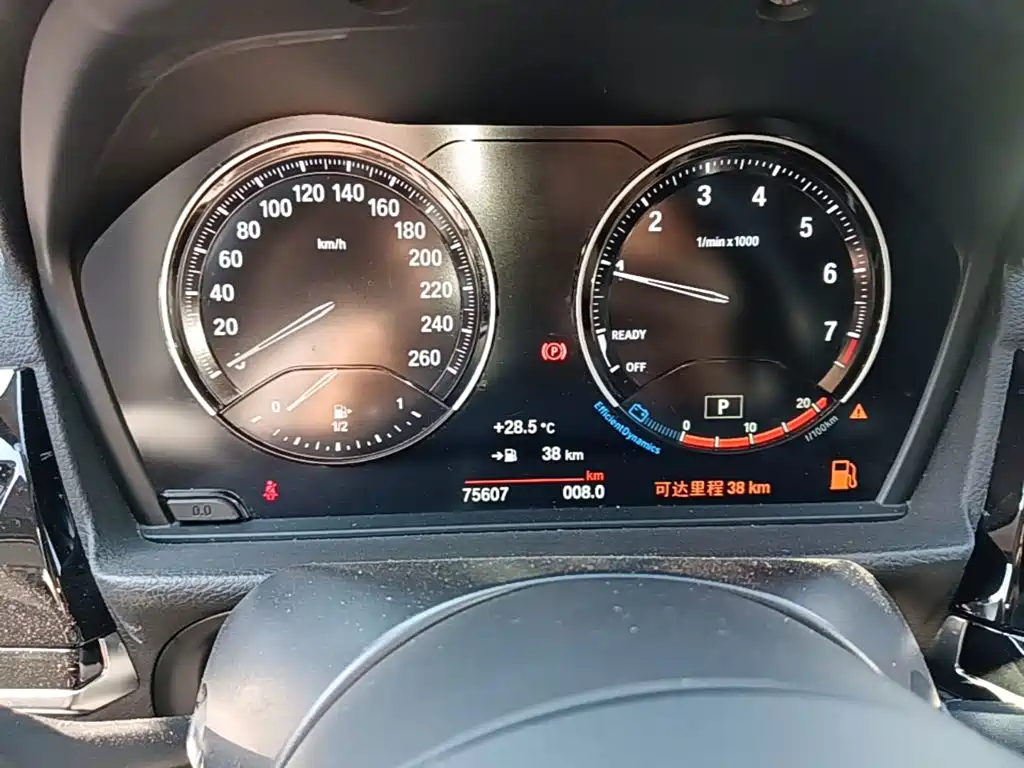BMW 1 Series 2021 — фото 12