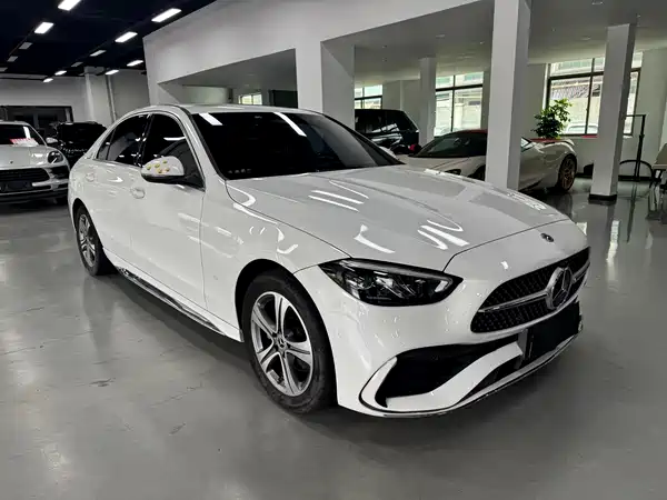 Mercedes-Benz C-Class 2022