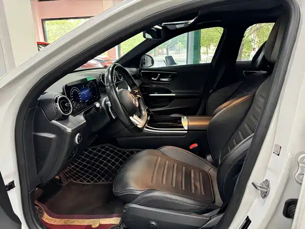 Mercedes-Benz C-Class 2022