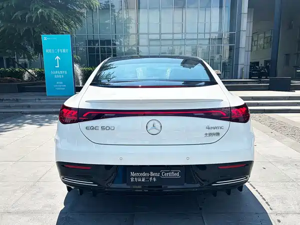 Mercedes-Benz EQE 2025