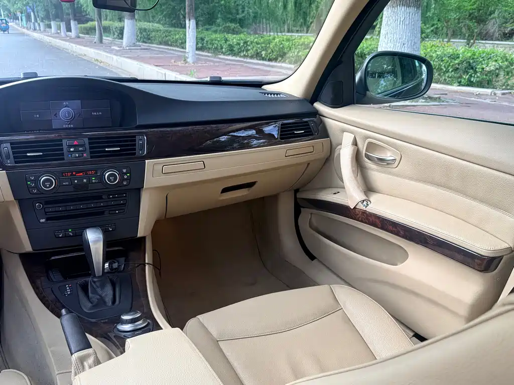 BMW 3 Series 2008 — фото 14
