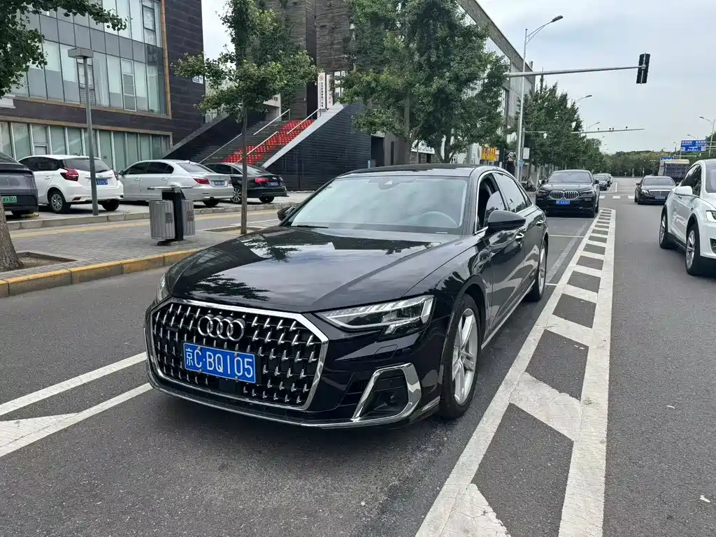 Audi A8 2023