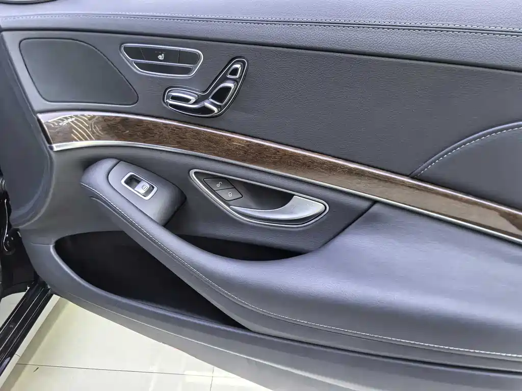 Mercedes-Benz S-Class 2016 — фото 16