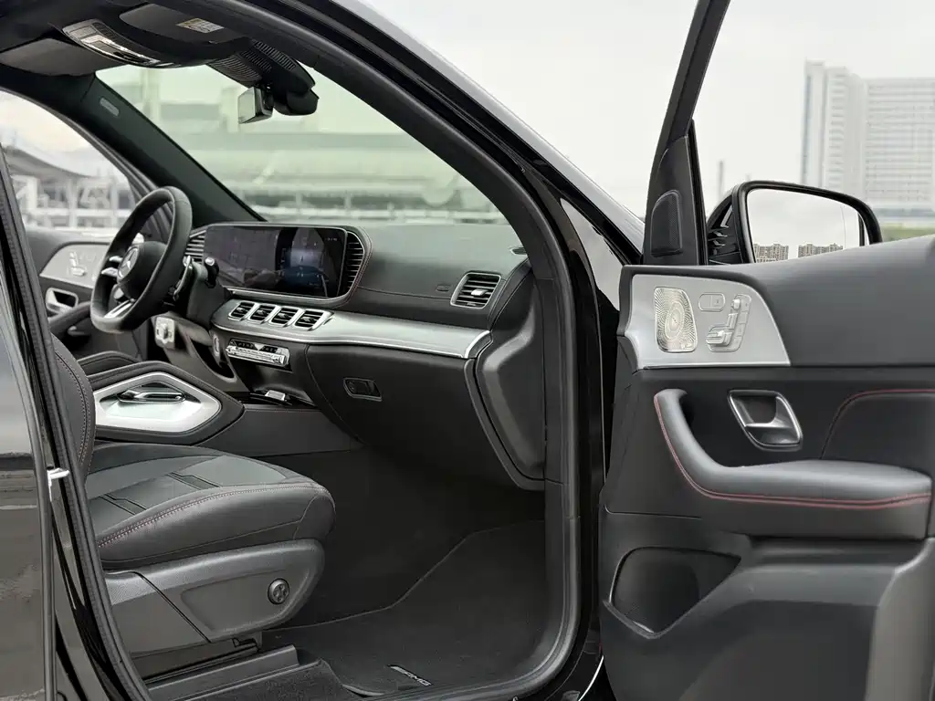 Mercedes-Benz GLE AMG 2024 — фото 6