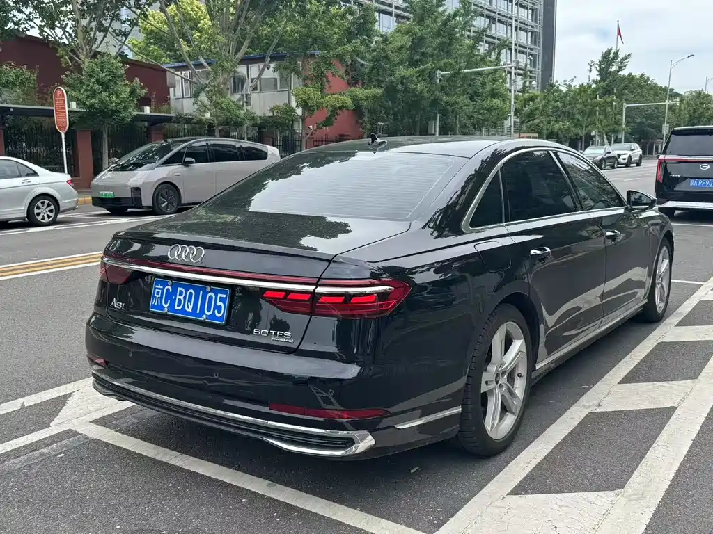 Audi A8 2023