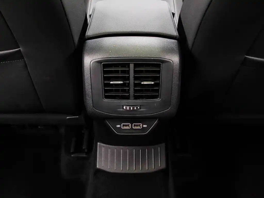 Volkswagen T-Roc 2022 — фото 17