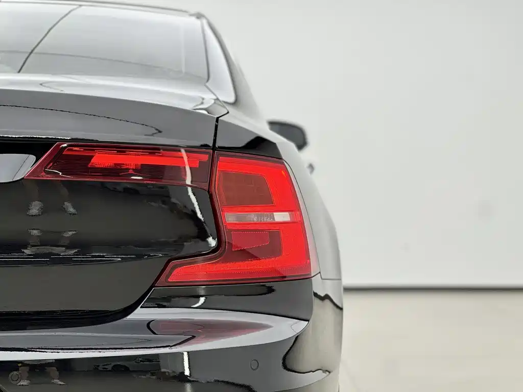 Volvo S90 2020 — фото 14