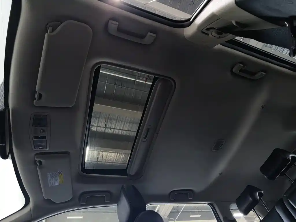 Mitsubishi Outlander 2017 — фото 14