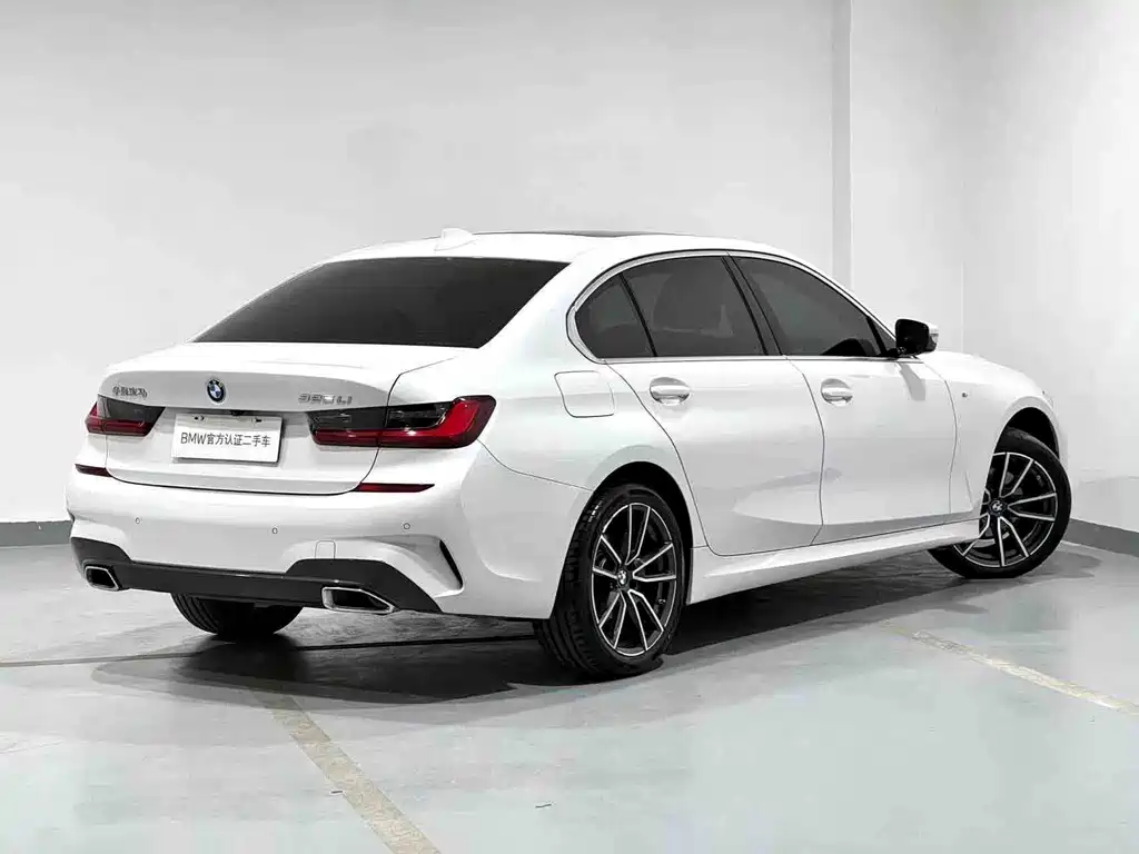 BMW 3 Series 2021