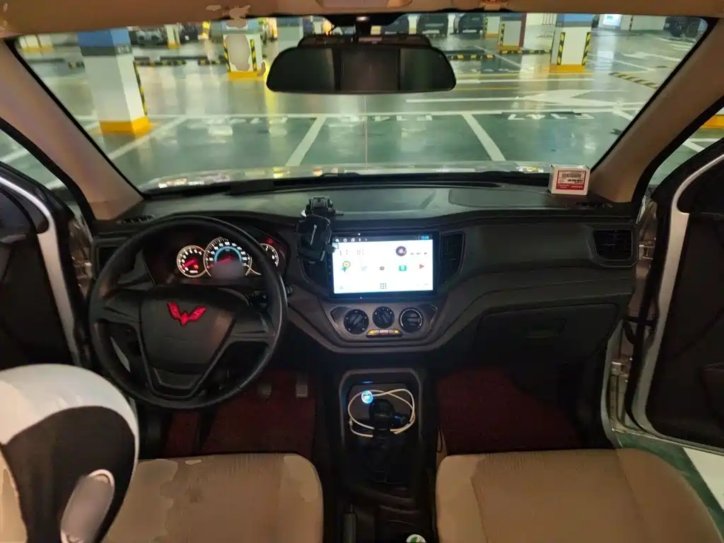 Wuling Hongguang V 2021 — фото 13