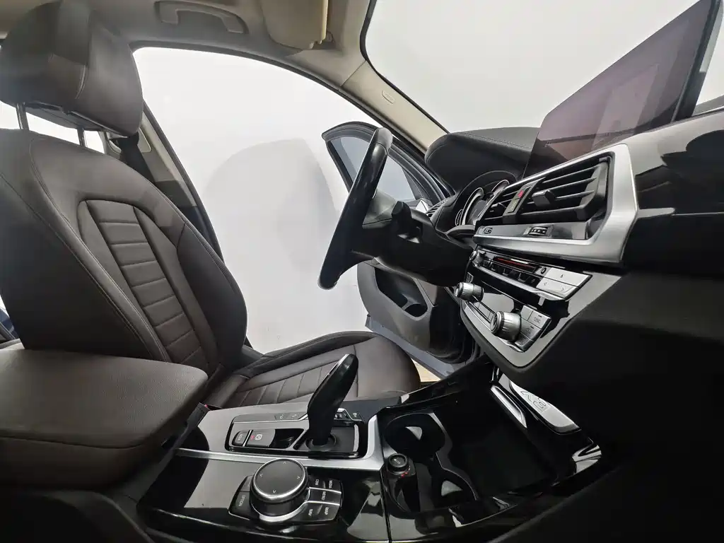 BMW X3 2019 — фото 13