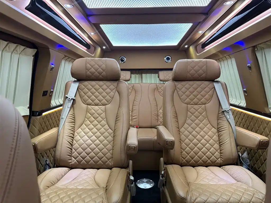 Mercedes-Benz Vito 2017 — фото 19