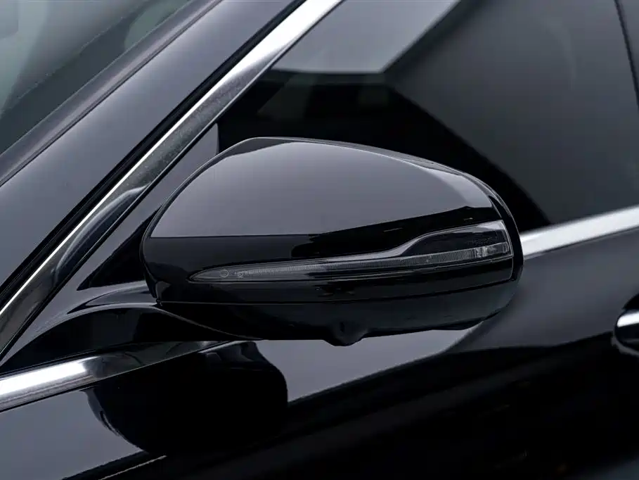 Mercedes-Benz E-Class 2022 — фото 13