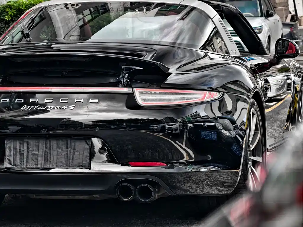 Porsche 911 2014 — фото 11