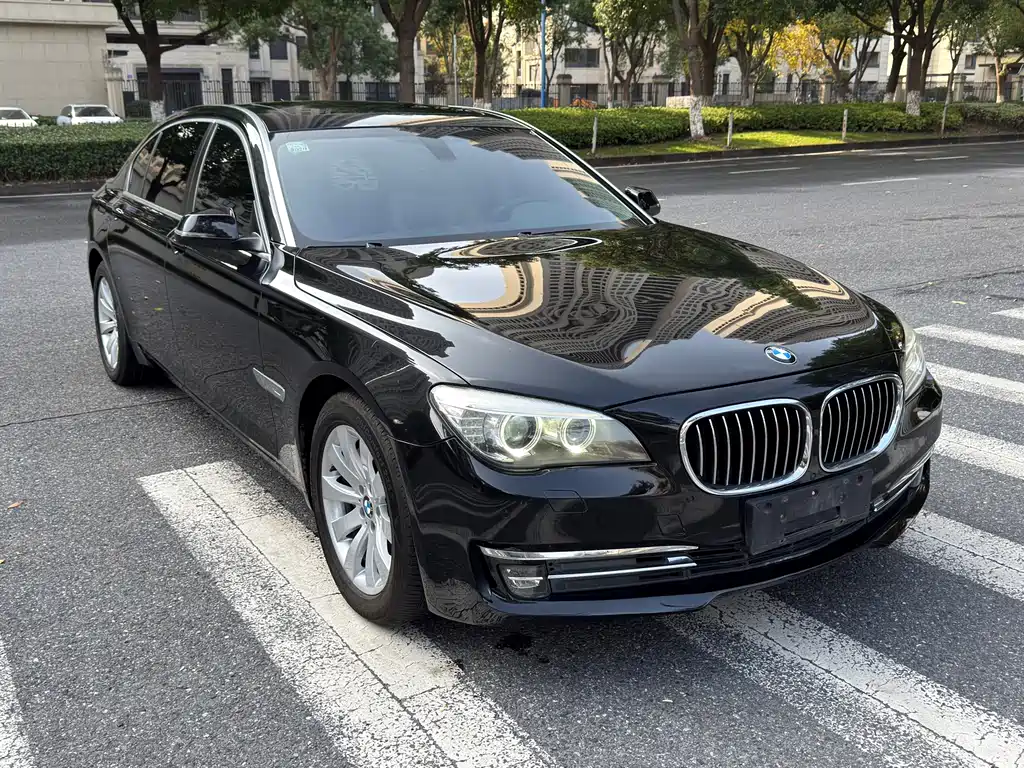 BMW 7 Series 2014 — фото 3