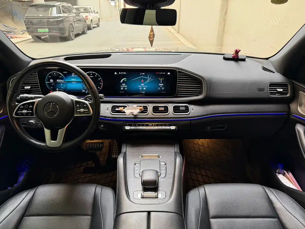Mercedes-Benz GLS 2023 — фото 11