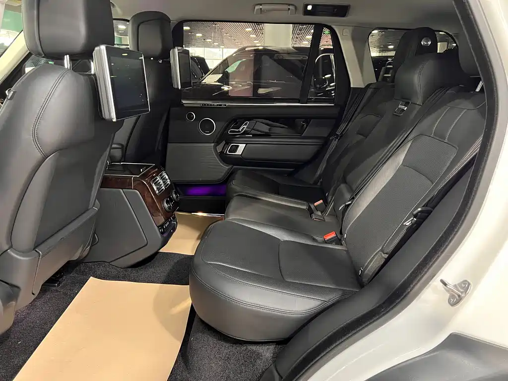 Land Rover Range Rover 2020 — фото 11