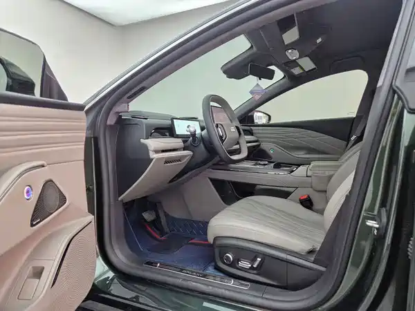 Geely Galaxy Starshine 8 2025