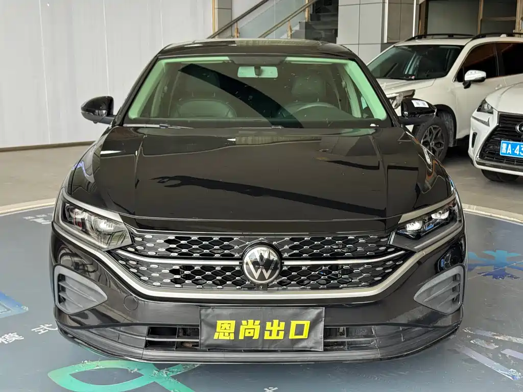 Volkswagen Passat 2023