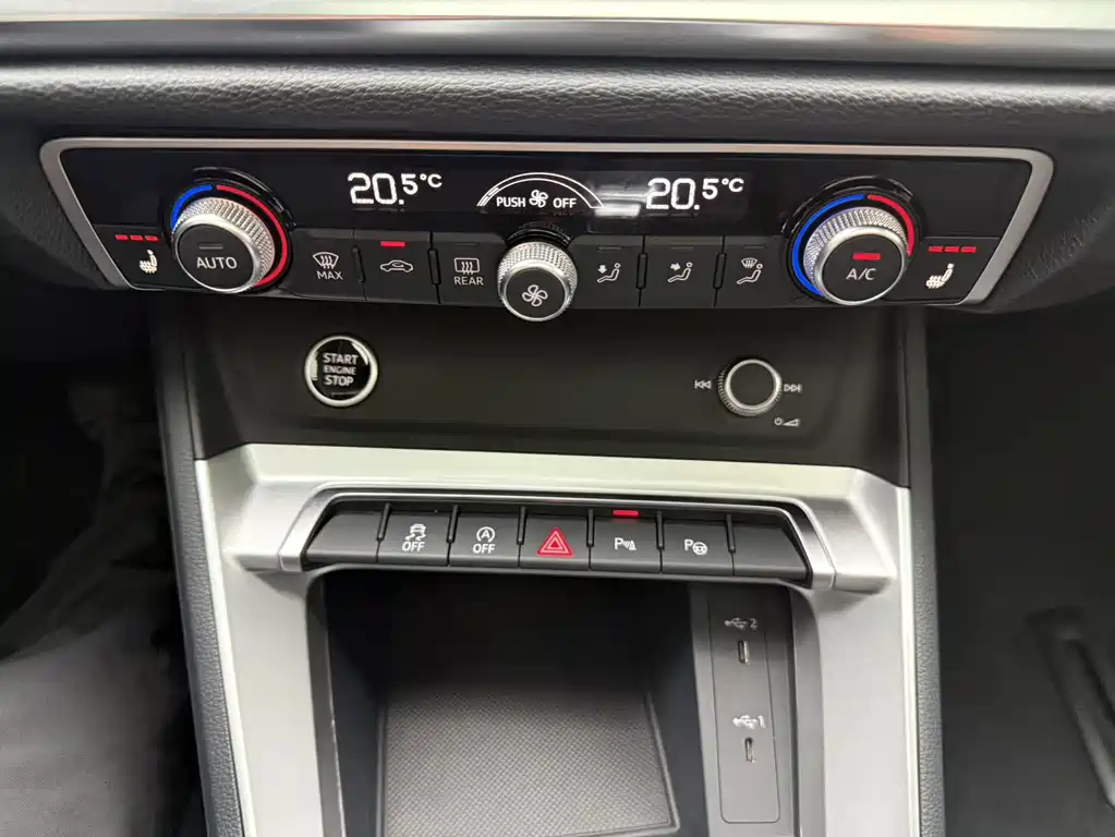 Audi Q3 2022 — фото 17