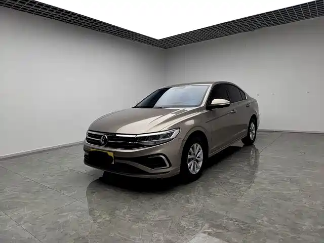Volkswagen Bora 2023