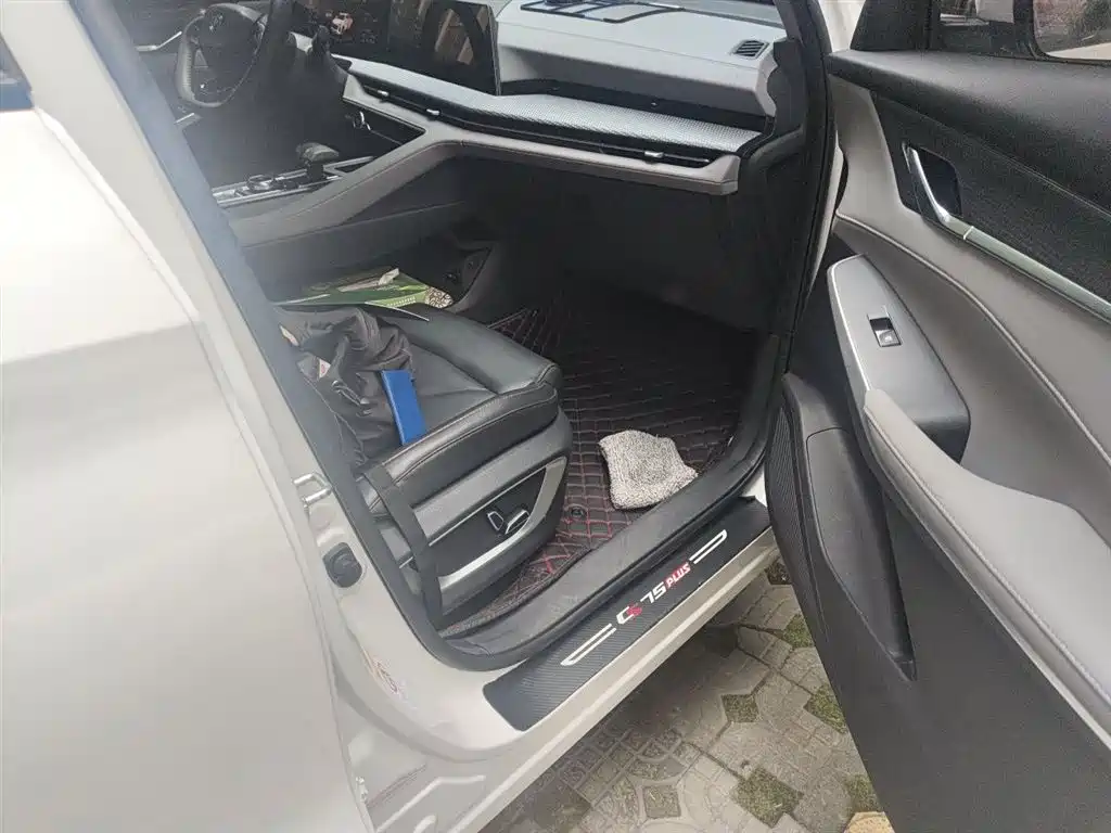 Changan CS75 PLUS 2022 — фото 20