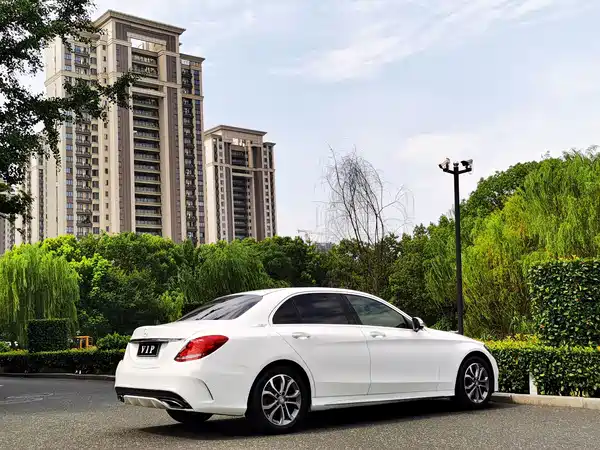Mercedes-Benz C-Class 2016
