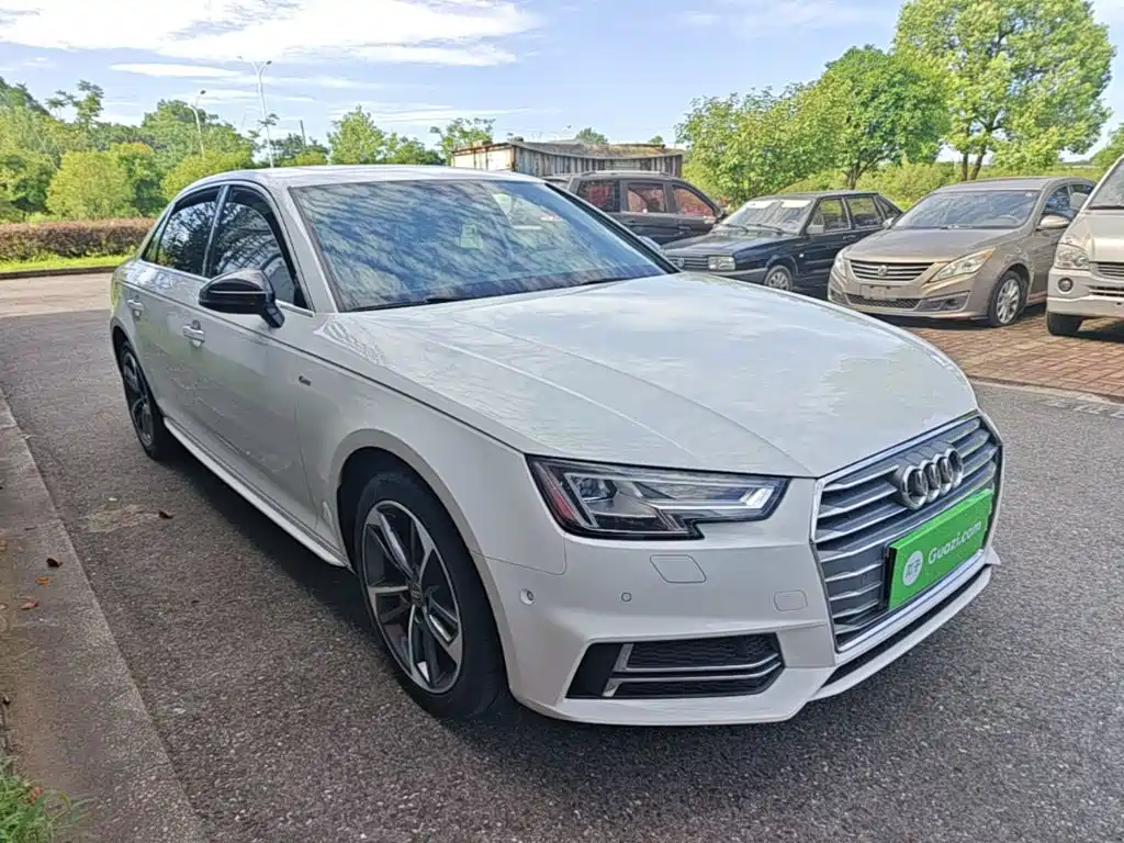 Audi A4L 2018 — фото 22