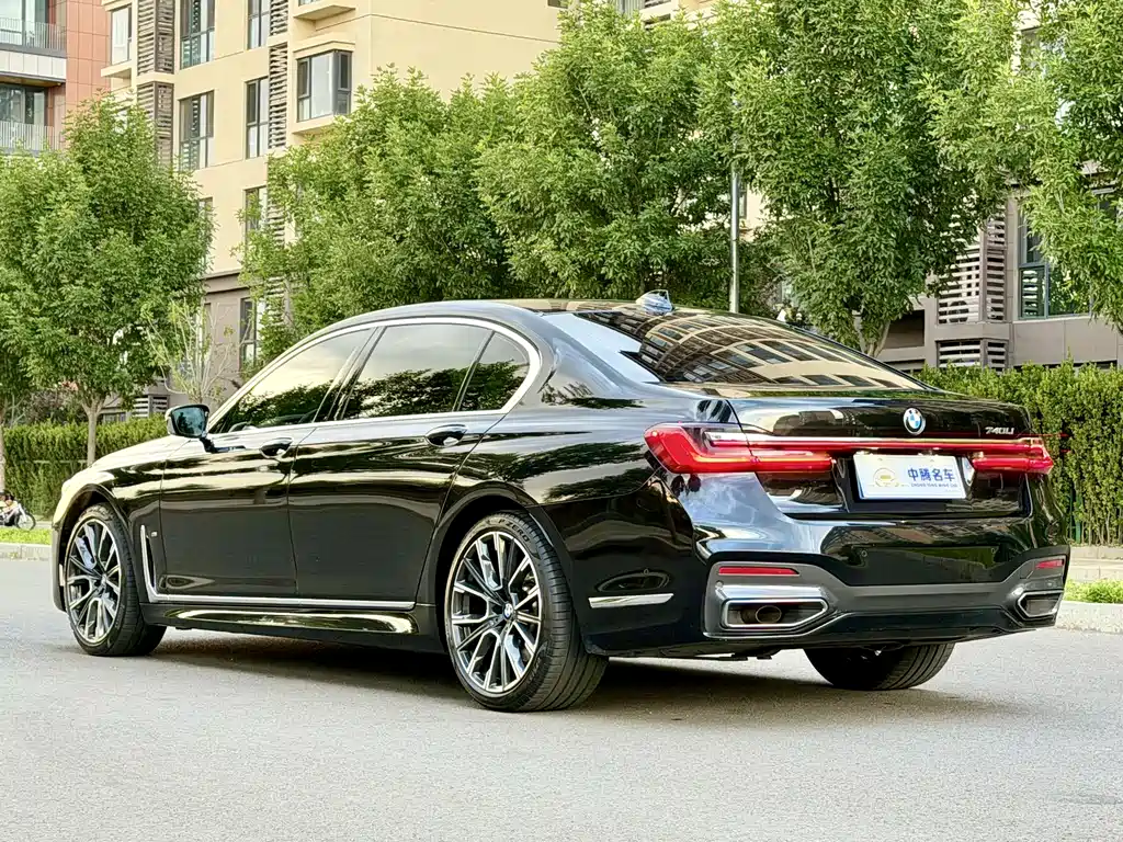BMW 7 Series 2022 — фото 37