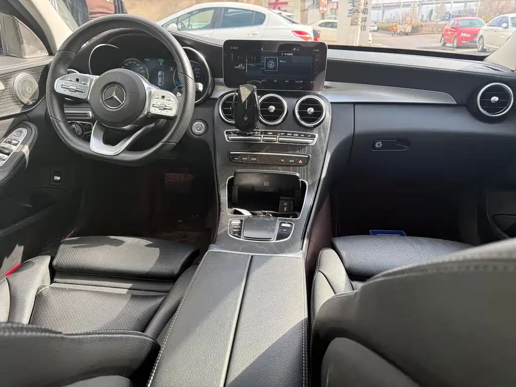 Mercedes-Benz C-Class 2021 — фото 10