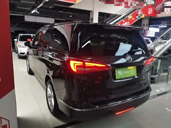 Buick GL8 2017
